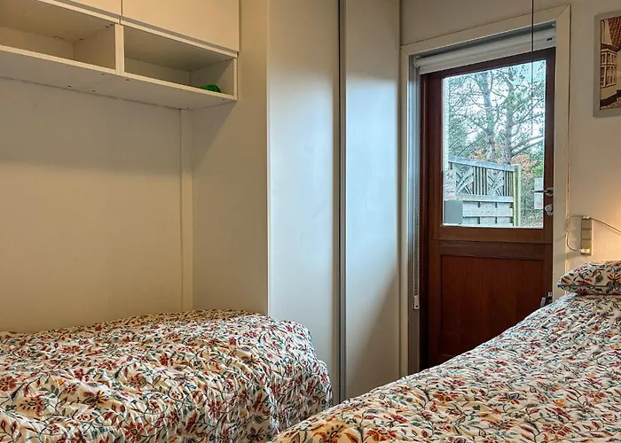 1 Bedroom Beautiful In Appartement Romo